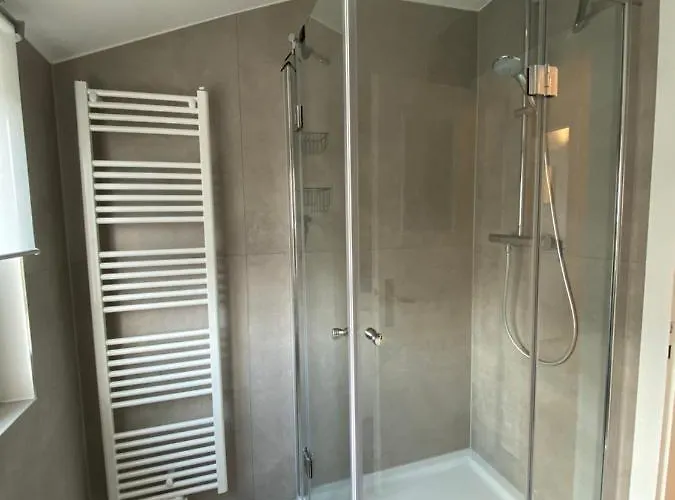 Apartment K1889 - Colin *