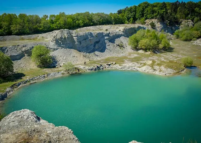 K1889 - Colin Apartment